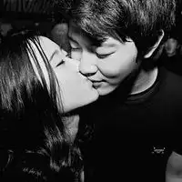 微信头像女黑白情侣头像带字微信头像图片大全