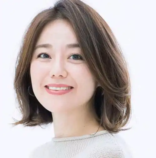 50岁女人头像洋气大方系