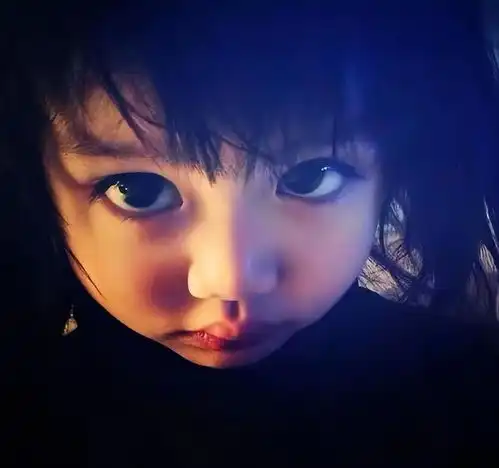 钟丽缇幼女喜迎15岁,晒十年前嘟嘴照呆萌十足,仨姊妹中颜值最靓
