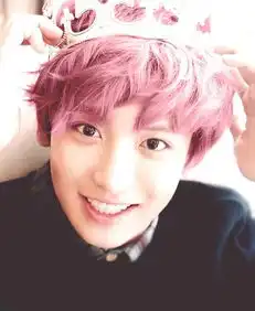 亚麻色头发图片男生2016年男生最流行的发型颜色发型师姐