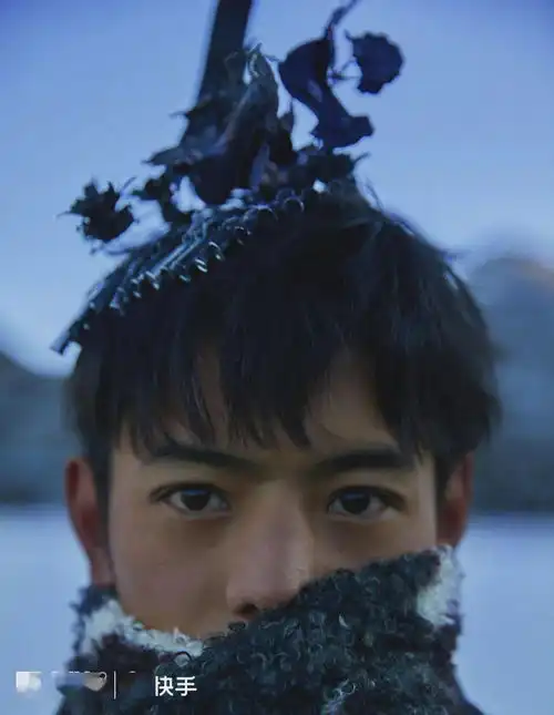 快讯易烊千玺封面陈伟霆活动檀健次古风造型金子涵大片