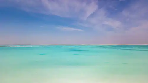 青海版马尔代夫到底有多美这里只剩下蓝色的世界,比画还美