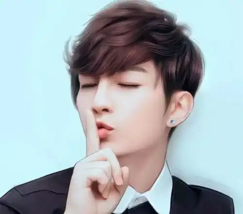 她靠微信头像火爆朋友圈,真人照片秒变小仙女