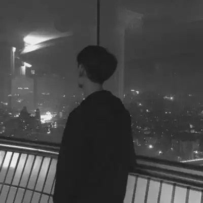 黑系男生头像头像真人伤