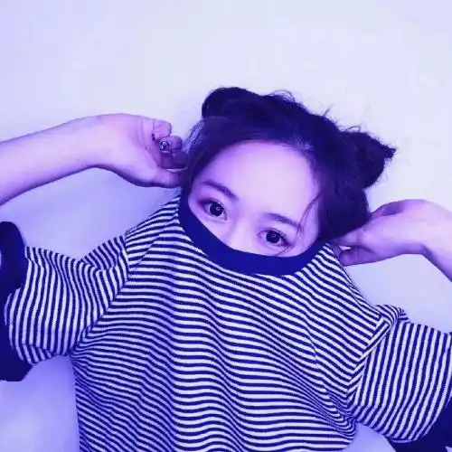 紫色超甜的女生头像,美女女生看过来