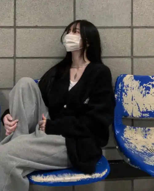 头像丨春早秋晚,岁岁平安