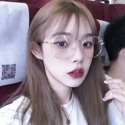 漂亮女生头像,一个人保持着可爱的模样