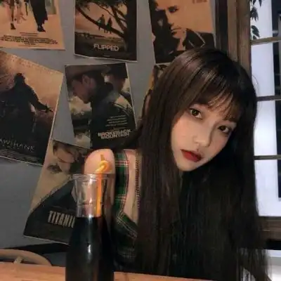 头像黑色系女生ins独爱