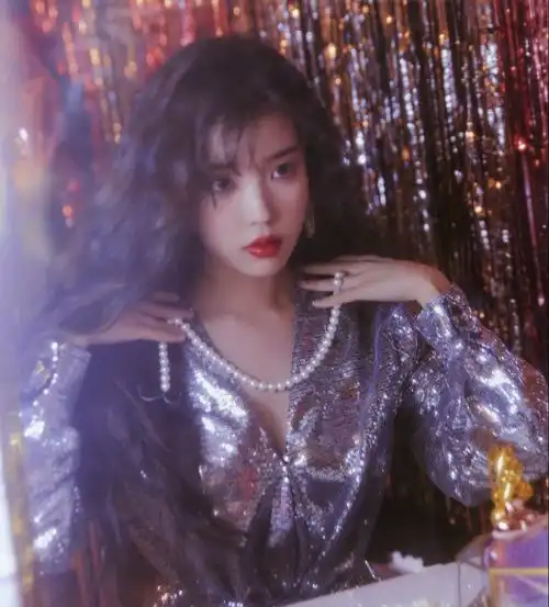 绝美紫色头像女