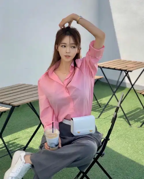 韩搭粉色系小姐姐的衬衫穿搭,少女感有了小姐姐穿搭衬衫