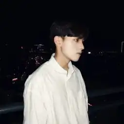 男生qq头像治愈系陈奕龙