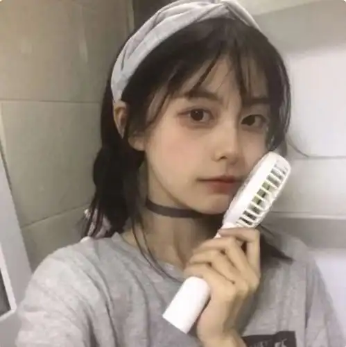 仙女系超暖闺蜜头像每个女孩子都是银河遗落在世间的星星