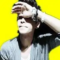 情侣头像底色是黄颜色的微信头像图片大全