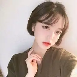 脸大发量少发型真的可以瘦脸,堪比整形,这些发型别错过