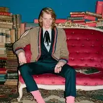 正装禁欲系男生头像大片