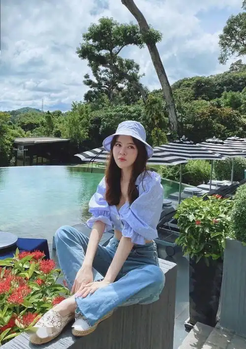 18套清爽蓝色系少女穿搭,太适合夏天了