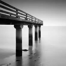 孤独系列的头像黑白世界