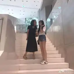 王文也这样看和妈妈好像,周迅刘雯谁的机场照更自然