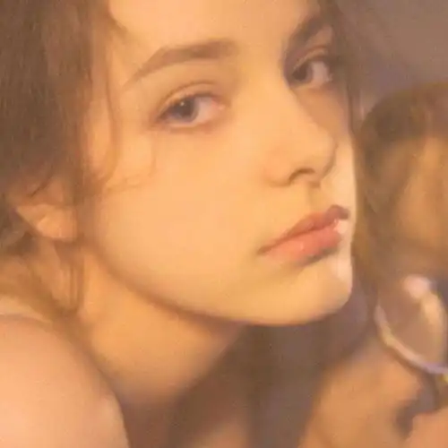 冬日阳光女生头像