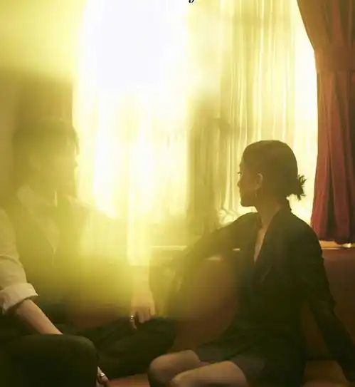 李冰冰太尴尬和小15岁朱一龙拍暧昧大片,被周迅王一博直接吊打