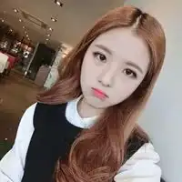 女生可爱系头像卷发