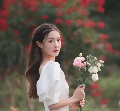 一部高颜值下饭的甜宠剧上线了,帅气冷面总裁爱上呆萌外星少女