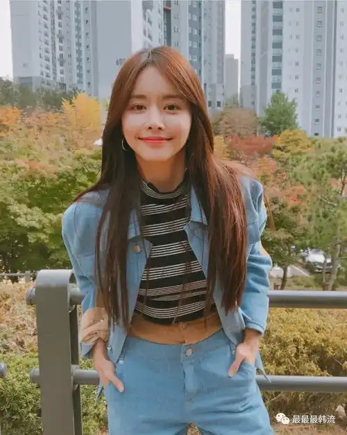 90年代girlcrush第一人出道多年不愠不火的她在圈了n多女饭后能走红吗