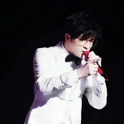 男神薛之谦帅气微信图像37