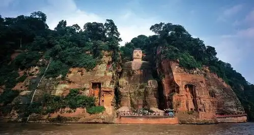 乐山大佛总共有4次闭眼,真的有大事件发生吗