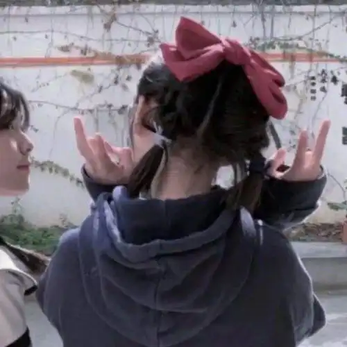 头像语言很多时候都是假的一起经历的才是真的