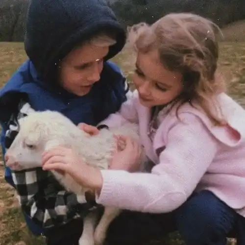 露脸即吸粉,被芒果台相中,网红里还有甜系初恋脸