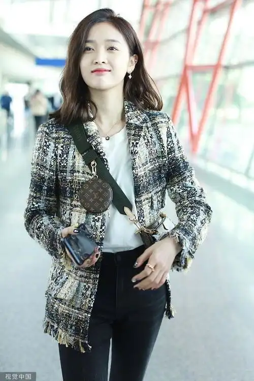 25岁吴宣仪优雅迷人,个人专辑定妆大片,像真人版艾莎公主