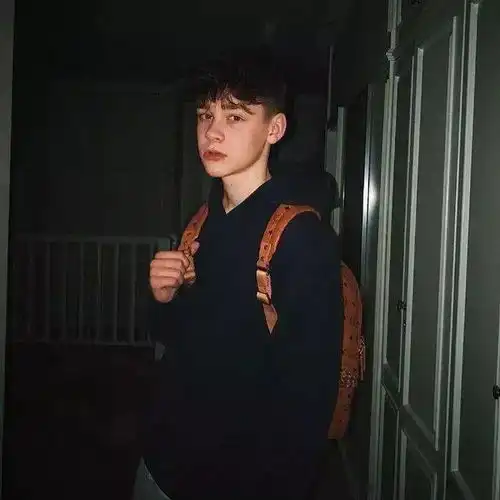 instanight头像壁纸周末刷个存在感