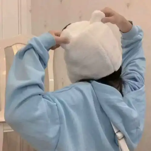 女生头像纯蓝色简约系黄