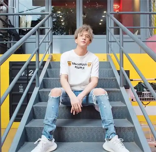 薛之谦图片头像丧系李雨