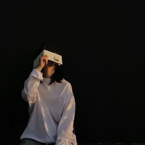 杂系头像我不是他的白月光