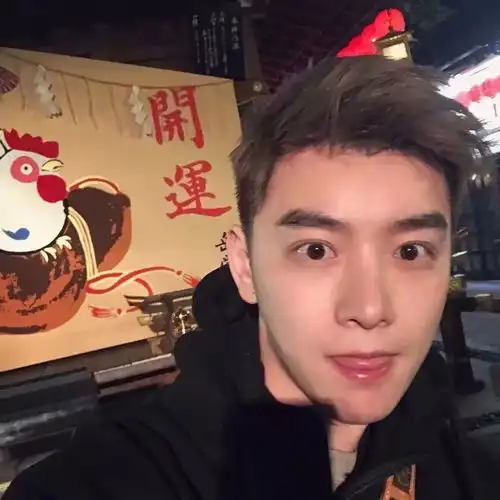 男生头像丨渣男会呼吸渣女蹦野迪直男爱萝莉直女恋腹肌老子不一样深情又专一