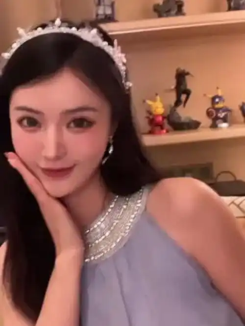 夏日限定美出高级感甜系女孩可甜可仙小小june