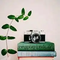 手拿书的微信头像微信头像图片大全