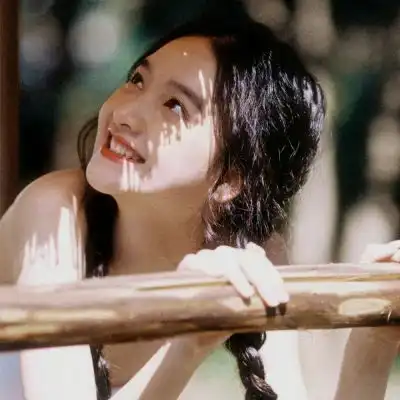 复古港风人从悲伤中落落大方走出来就是艺术家