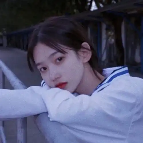 女头人间漫漫,只有你兀自好看腾讯新闻