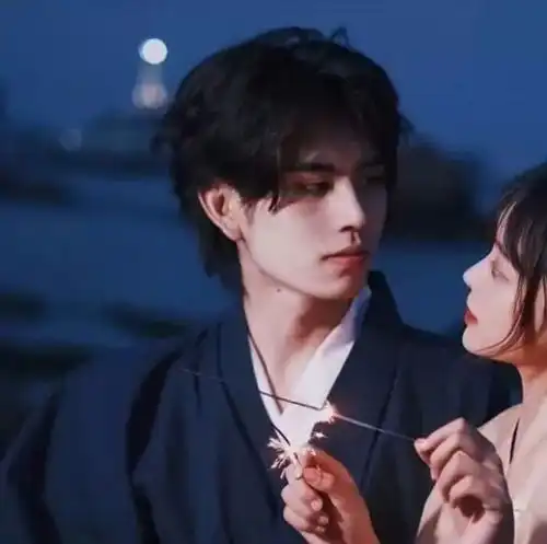 我空空如也的无名指等待着你的戒指