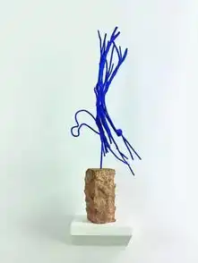 高贵而静穆的克莱因蓝