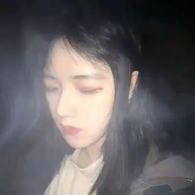 有没有冷淡风的黑色系女生头像