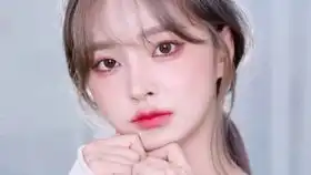 单眼皮女孩的韩系暖棕妆容