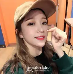 仗着高颜值就乱用脸看爱豆用自拍放飞自我