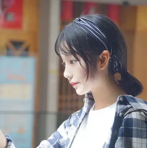 多少人是因为得不到,才假装不想要嫉妒