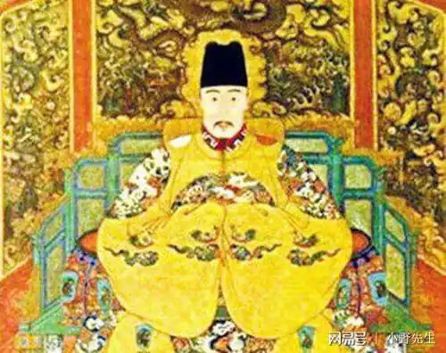 古代皇帝的龙袍上绣着几条龙这就是权力的象征