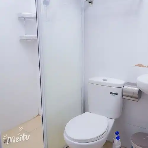 直租近天河公园,简约小次卧1350,公车直达岗顶...