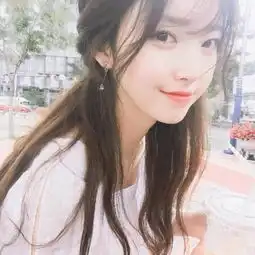 骑电动车回家偶遇前夫,前夫用难听话羞辱我,我叫来一人前夫愣住